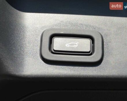 Білий Ленд Ровер Рендж Ровер Евок, об'ємом двигуна 2 л та пробігом 70 тис. км за 33900 $, фото 48 на Automoto.ua