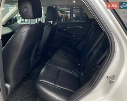 Білий Ленд Ровер Рендж Ровер Евок, об'ємом двигуна 2 л та пробігом 55 тис. км за 38490 $, фото 16 на Automoto.ua