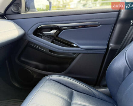 Белый Ленд Ровер Рендж Ровер Эвок, объемом двигателя 2 л и пробегом 86 тыс. км за 33000 $, фото 11 на Automoto.ua