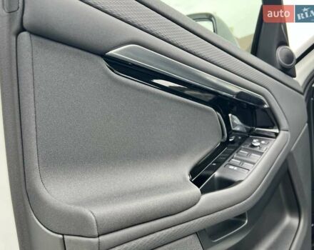 Белый Ленд Ровер Рендж Ровер Эвок, объемом двигателя 2 л и пробегом 40 тыс. км за 30950 $, фото 31 на Automoto.ua