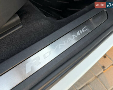 Білий Ленд Ровер Рендж Ровер Евок, об'ємом двигуна 2 л та пробігом 42 тис. км за 33000 $, фото 18 на Automoto.ua