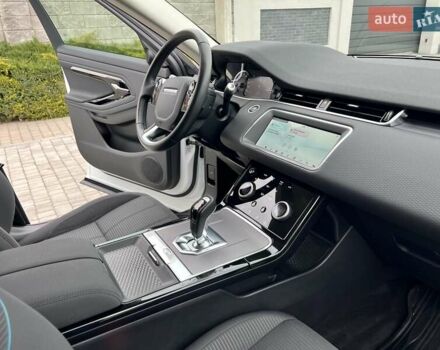 Белый Ленд Ровер Рендж Ровер Эвок, объемом двигателя 2 л и пробегом 40 тыс. км за 30950 $, фото 66 на Automoto.ua