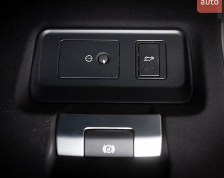 Белый Ленд Ровер Рендж Ровер Эвок, объемом двигателя 2 л и пробегом 88 тыс. км за 28000 $, фото 30 на Automoto.ua