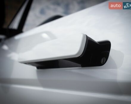 Белый Ленд Ровер Рендж Ровер Эвок, объемом двигателя 2 л и пробегом 88 тыс. км за 28000 $, фото 47 на Automoto.ua