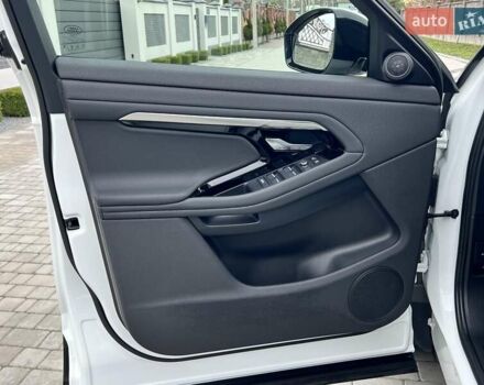 Белый Ленд Ровер Рендж Ровер Эвок, объемом двигателя 2 л и пробегом 40 тыс. км за 30950 $, фото 29 на Automoto.ua