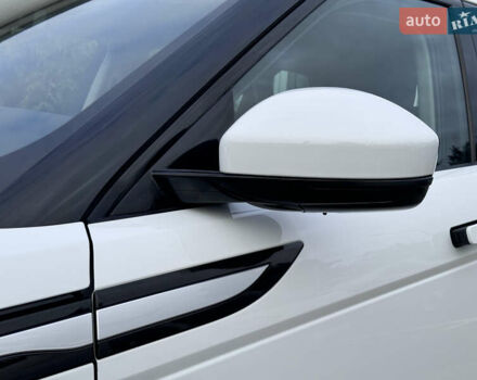 Білий Ленд Ровер Рендж Ровер Евок, об'ємом двигуна 2 л та пробігом 40 тис. км за 29990 $, фото 30 на Automoto.ua