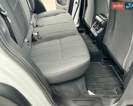 Белый Ленд Ровер Рендж Ровер Эвок, объемом двигателя 2 л и пробегом 40 тыс. км за 30950 $, фото 70 на Automoto.ua