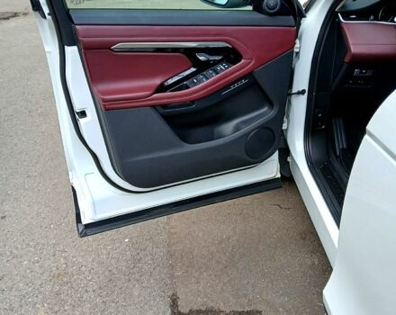 Белый Ленд Ровер Рендж Ровер Эвок, объемом двигателя 2 л и пробегом 85 тыс. км за 30500 $, фото 9 на Automoto.ua