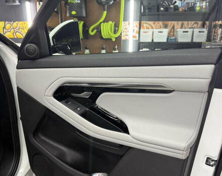 Белый Ленд Ровер Рендж Ровер Эвок, объемом двигателя 2 л и пробегом 57 тыс. км за 30899 $, фото 20 на Automoto.ua