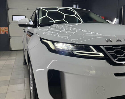 Белый Ленд Ровер Рендж Ровер Эвок, объемом двигателя 2 л и пробегом 57 тыс. км за 30899 $, фото 1 на Automoto.ua