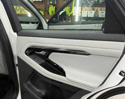 Белый Ленд Ровер Рендж Ровер Эвок, объемом двигателя 2 л и пробегом 57 тыс. км за 30899 $, фото 19 на Automoto.ua