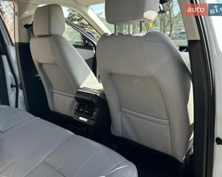 Белый Ленд Ровер Рендж Ровер Эвок, объемом двигателя 2 л и пробегом 135 тыс. км за 36000 $, фото 37 на Automoto.ua