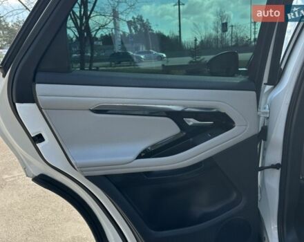 Белый Ленд Ровер Рендж Ровер Эвок, объемом двигателя 2 л и пробегом 135 тыс. км за 36000 $, фото 31 на Automoto.ua