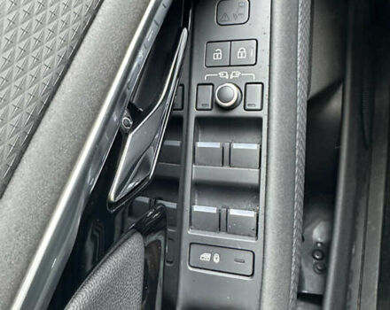 Білий Ленд Ровер Рендж Ровер Евок, об'ємом двигуна 2 л та пробігом 76 тис. км за 34999 $, фото 13 на Automoto.ua