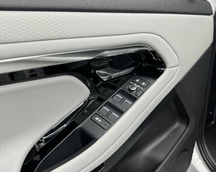 Білий Ленд Ровер Рендж Ровер Евок, об'ємом двигуна 2 л та пробігом 37 тис. км за 46000 $, фото 38 на Automoto.ua