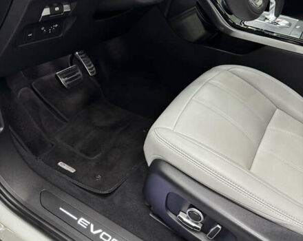 Білий Ленд Ровер Рендж Ровер Евок, об'ємом двигуна 2 л та пробігом 37 тис. км за 46000 $, фото 36 на Automoto.ua