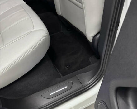 Білий Ленд Ровер Рендж Ровер Евок, об'ємом двигуна 2 л та пробігом 37 тис. км за 46000 $, фото 15 на Automoto.ua