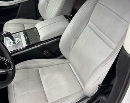 Білий Ленд Ровер Рендж Ровер Евок, об'ємом двигуна 2 л та пробігом 37 тис. км за 46000 $, фото 35 на Automoto.ua