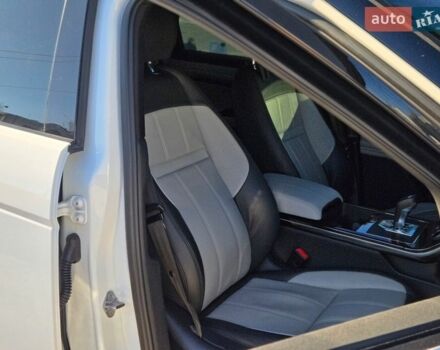Білий Ленд Ровер Рендж Ровер Евок, об'ємом двигуна 2 л та пробігом 37 тис. км за 44900 $, фото 23 на Automoto.ua