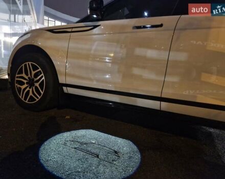 Білий Ленд Ровер Рендж Ровер Евок, об'ємом двигуна 2 л та пробігом 34 тис. км за 51800 $, фото 42 на Automoto.ua