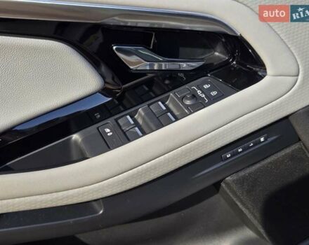 Білий Ленд Ровер Рендж Ровер Евок, об'ємом двигуна 2 л та пробігом 34 тис. км за 47900 $, фото 18 на Automoto.ua