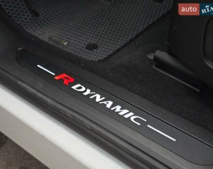 Білий Ленд Ровер Рендж Ровер Евок, об'ємом двигуна 2 л та пробігом 34 тис. км за 51800 $, фото 36 на Automoto.ua