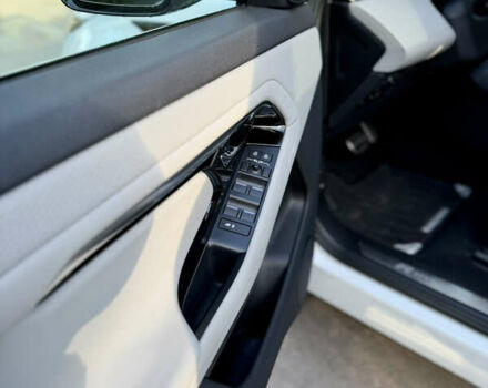 Білий Ленд Ровер Рендж Ровер Евок, об'ємом двигуна 2 л та пробігом 41 тис. км за 55000 $, фото 4 на Automoto.ua