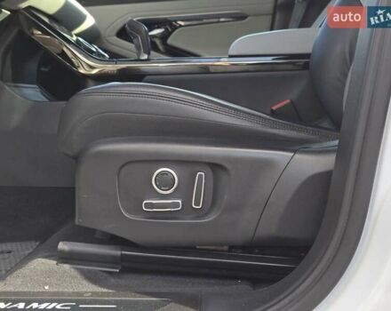 Белый Ленд Ровер Рендж Ровер Эвок, объемом двигателя 2 л и пробегом 34 тыс. км за 48900 $, фото 10 на Automoto.ua