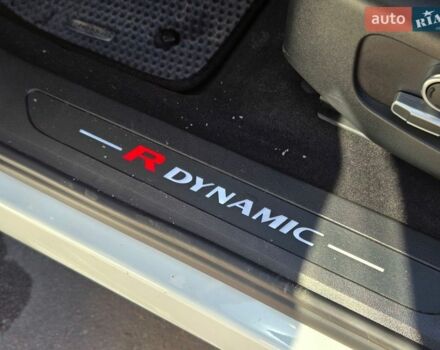 Білий Ленд Ровер Рендж Ровер Евок, об'ємом двигуна 2 л та пробігом 37 тис. км за 44900 $, фото 33 на Automoto.ua