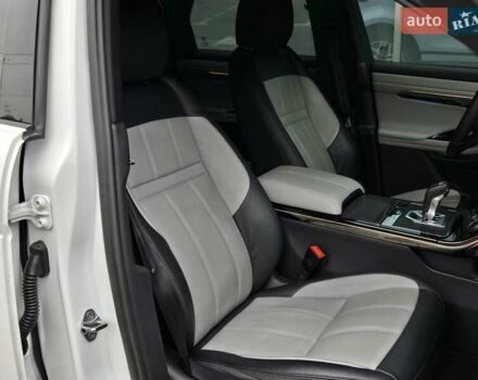Білий Ленд Ровер Рендж Ровер Евок, об'ємом двигуна 2 л та пробігом 34 тис. км за 51800 $, фото 12 на Automoto.ua