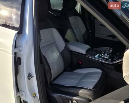 Белый Ленд Ровер Рендж Ровер Эвок, объемом двигателя 2 л и пробегом 34 тыс. км за 47900 $, фото 20 на Automoto.ua