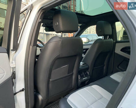 Белый Ленд Ровер Рендж Ровер Эвок, объемом двигателя 2 л и пробегом 41 тыс. км за 51990 $, фото 20 на Automoto.ua