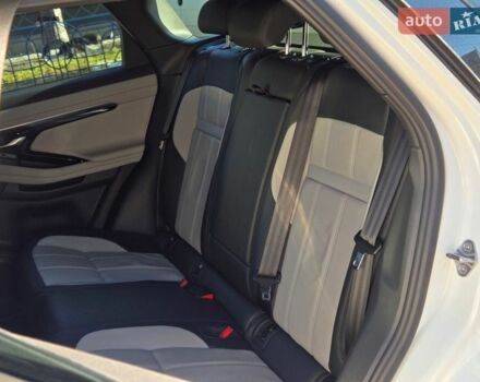 Білий Ленд Ровер Рендж Ровер Евок, об'ємом двигуна 2 л та пробігом 37 тис. км за 44900 $, фото 19 на Automoto.ua