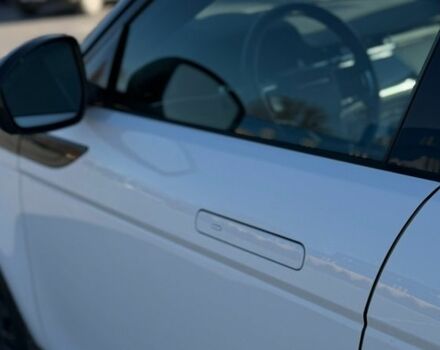 Білий Ленд Ровер Рендж Ровер Евок, об'ємом двигуна 2 л та пробігом 84 тис. км за 36500 $, фото 11 на Automoto.ua