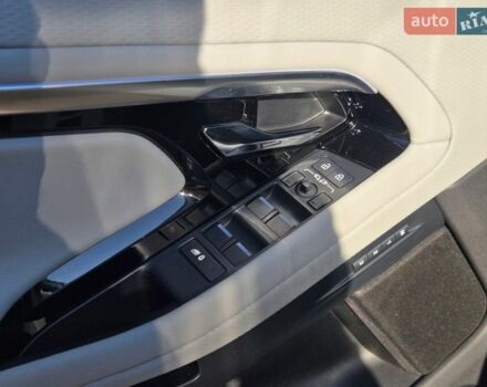 Білий Ленд Ровер Рендж Ровер Евок, об'ємом двигуна 2 л та пробігом 37 тис. км за 44900 $, фото 13 на Automoto.ua