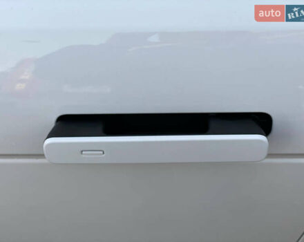 Білий Ленд Ровер Рендж Ровер Евок, об'ємом двигуна 2 л та пробігом 41 тис. км за 49500 $, фото 11 на Automoto.ua