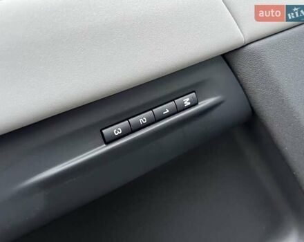 Белый Ленд Ровер Рендж Ровер Эвок, объемом двигателя 2 л и пробегом 33 тыс. км за 48900 $, фото 12 на Automoto.ua