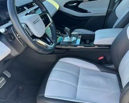 Белый Ленд Ровер Рендж Ровер Эвок, объемом двигателя 0.2 л и пробегом 38 тыс. км за 52000 $, фото 4 на Automoto.ua