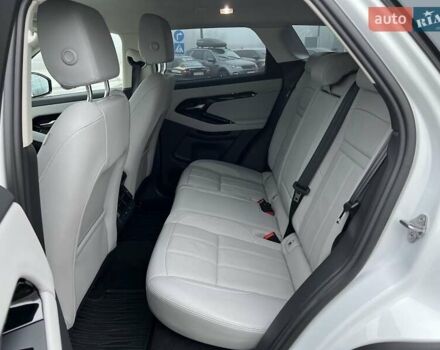 Белый Ленд Ровер Рендж Ровер Эвок, объемом двигателя 2 л и пробегом 33 тыс. км за 48900 $, фото 24 на Automoto.ua