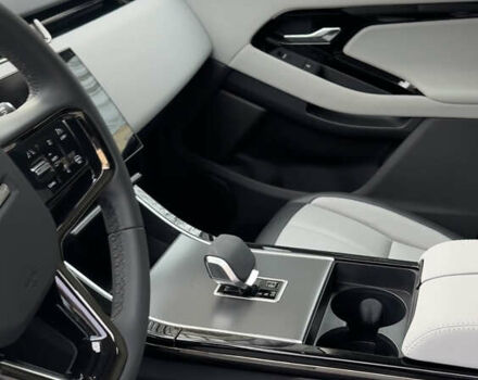 Белый Ленд Ровер Рендж Ровер Эвок, объемом двигателя 2 л и пробегом 7 тыс. км за 55000 $, фото 5 на Automoto.ua