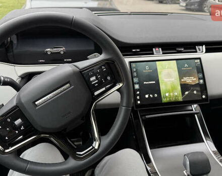 Белый Ленд Ровер Рендж Ровер Эвок, объемом двигателя 2 л и пробегом 7 тыс. км за 55000 $, фото 2 на Automoto.ua