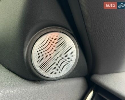 Білий Ленд Ровер Рендж Ровер Евок, об'ємом двигуна 2 л та пробігом 18 тис. км за 53000 $, фото 35 на Automoto.ua