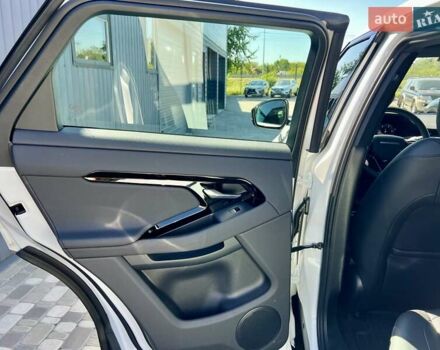 Белый Ленд Ровер Рендж Ровер Эвок, объемом двигателя 2 л и пробегом 13 тыс. км за 56900 $, фото 29 на Automoto.ua