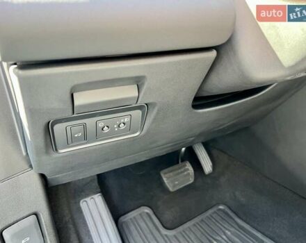 Белый Ленд Ровер Рендж Ровер Эвок, объемом двигателя 2 л и пробегом 13 тыс. км за 56900 $, фото 17 на Automoto.ua