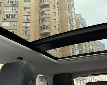 Белый Ленд Ровер Рендж Ровер Эвок, объемом двигателя 2 л и пробегом 7 тыс. км за 55000 $, фото 3 на Automoto.ua