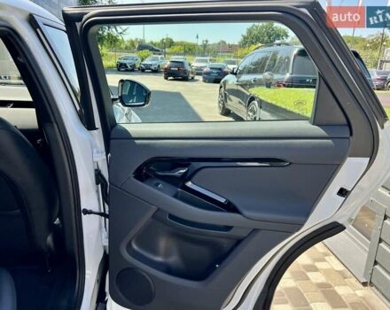 Белый Ленд Ровер Рендж Ровер Эвок, объемом двигателя 2 л и пробегом 13 тыс. км за 56900 $, фото 43 на Automoto.ua