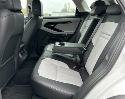 Белый Ленд Ровер Рендж Ровер Эвок, объемом двигателя 2 л и пробегом 10 тыс. км за 62900 $, фото 20 на Automoto.ua