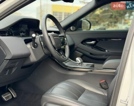 Білий Ленд Ровер Рендж Ровер Евок, об'ємом двигуна 2 л та пробігом 18 тис. км за 53000 $, фото 34 на Automoto.ua