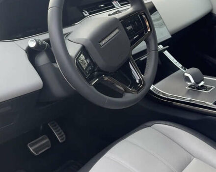 Белый Ленд Ровер Рендж Ровер Эвок, объемом двигателя 2 л и пробегом 7 тыс. км за 55000 $, фото 4 на Automoto.ua