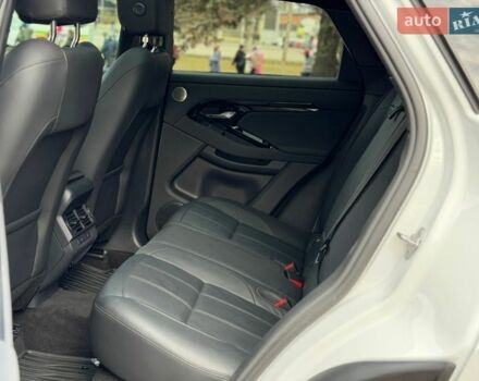 Білий Ленд Ровер Рендж Ровер Евок, об'ємом двигуна 2 л та пробігом 18 тис. км за 53000 $, фото 48 на Automoto.ua